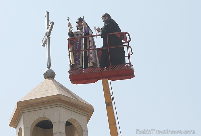 Armēņu apustuliskā baznīca un Latvijas armēņu kopiena iesvēta savu dievnamu kopā patriarhu Katolikosa Karekina II. Armēņu apustuliskā baznīca un Latvijas armēņu kopiena iesvēta savu dievnamu kopā patriarhu Katolikosa Karekina II. 63013