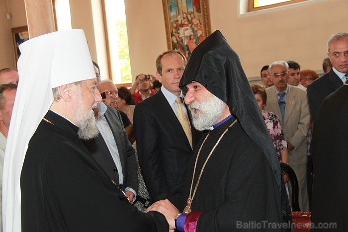 Armēņu apustuliskā baznīca un Latvijas armēņu kopiena iesvēta savu dievnamu kopā patriarhu Katolikosa Karekina II. Armēņu apustuliskā baznīca un Latvijas armēņu kopiena iesvēta savu dievnamu kopā patriarhu Katolikosa Karekina II. 63035