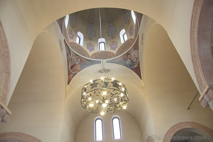 Armēņu apustuliskā baznīca un Latvijas armēņu kopiena iesvēta savu dievnamu kopā patriarhu Katolikosa Karekina II. Armēņu apustuliskā baznīca un Latvijas armēņu kopiena iesvēta savu dievnamu kopā patriarhu Katolikosa Karekina II. 63038