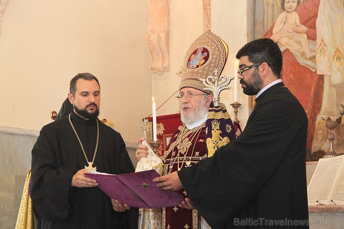 Armēņu apustuliskā baznīca un Latvijas armēņu kopiena iesvēta savu dievnamu kopā patriarhu Katolikosa Karekina II. Armēņu apustuliskā baznīca un Latvijas armēņu kopiena iesvēta savu dievnamu kopā patriarhu Katolikosa Karekina II. 63042