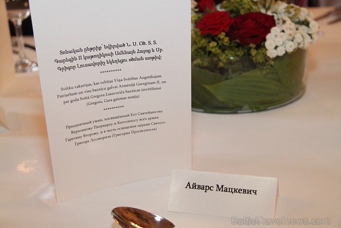 Melngalvju nams. Armēņu apustuliskā baznīca un Latvijas armēņu kopiena iesvēta savu dievnamu kopā patriarhu Katolikosa Karekina II. Melngalvju nams. Armēņu apustuliskā baznīca un Latvijas armēņu kopiena iesvēta savu dievnamu kopā patriarhu Katolikosa Karekina II. 63120