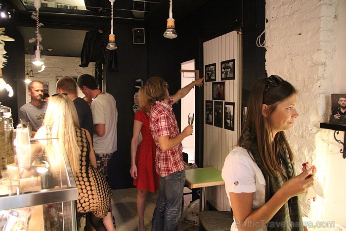26.08.2011 Index Cafe, kas atrodas Šķūņu iela 16 (Vecrīgā), aicināja draugus uz šampanieša glāzi par godu 2 gadu dzimšanas dienai www.indexcafe.lv Fot 26.08.2011 Index Cafe, kas atrodas Šķūņu iela 16 (Vecrīgā), aicināja draugus uz šampanieša glāzi par godu 2 gadu dzimšanas dienai www.indexcafe.lv Fot 66139
