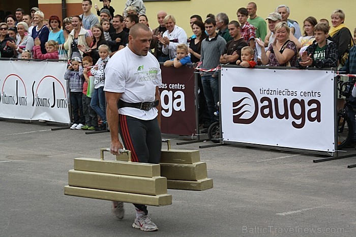 2011.gada28.augustā Ogrē pie kultūras centra “Mammadaba Future (amatieru) spēkavīru čempionāta” norisinājās šīs sezonas finālsacensības 2011.gada28.augustā Ogrē pie kultūras centra “Mammadaba Future (amatieru) spēkavīru čempionāta” norisinājās šīs sezonas finālsacensības 66206