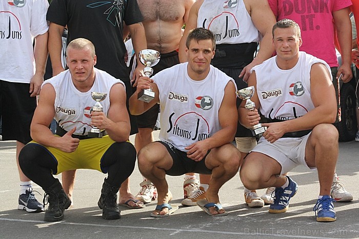 Mammadaba Future čempionāta kopvērtējums: 1. Aivars Šmaukstelis Kocēni 61; 2. Jānis Šleckus Kuldīga 60; 3. Edgars Andersons Kuldīga 56 Mammadaba Future čempionāta kopvērtējums: 1. Aivars Šmaukstelis Kocēni 61; 2. Jānis Šleckus Kuldīga 60; 3. Edgars Andersons Kuldīga 56 66227