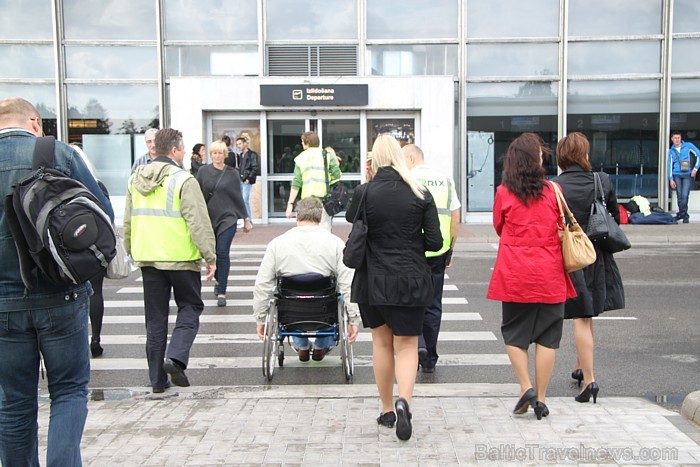 12.09.2011. starptautiskajā lidostā „Rīga” notika preses konference par pasažieru ar ierobežotām kustību spējām apkalpošanu 12.09.2011. starptautiskajā lidostā „Rīga” notika preses konference par pasažieru ar ierobežotām kustību spējām apkalpošanu 66933
