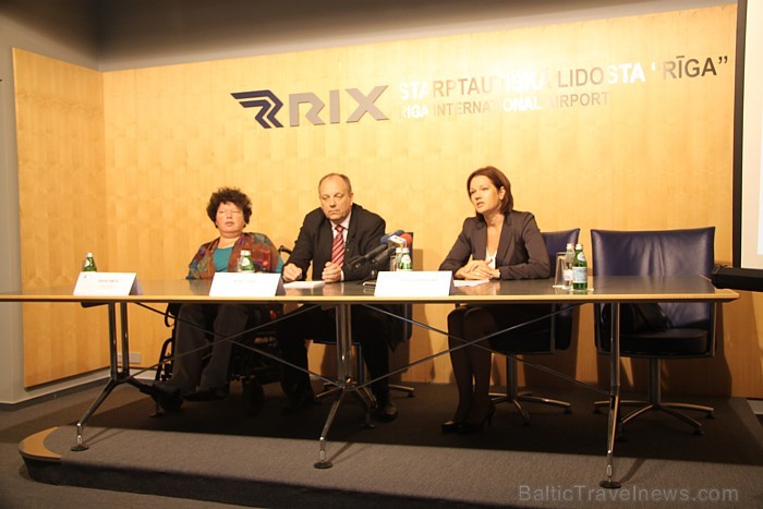 12.09.2011. starptautiskajā lidostā „Rīga” notika preses konference par pasažieru ar ierobežotām kustību spējām apkalpošanu 12.09.2011. starptautiskajā lidostā „Rīga” notika preses konference par pasažieru ar ierobežotām kustību spējām apkalpošanu 66943