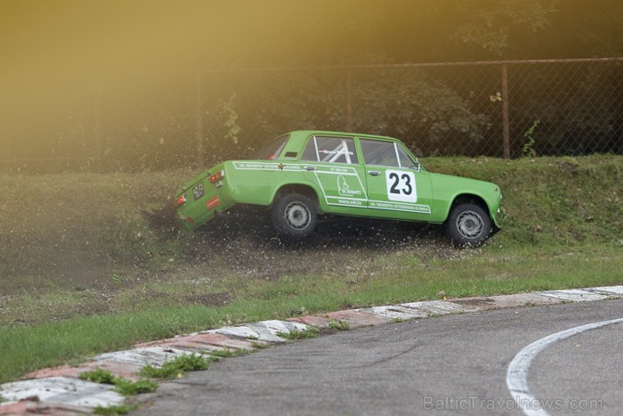 Dzintara Volga pasākums (17.-18.09.2011) Biķerniekos
 www.fotoprojekts.lv 67200
