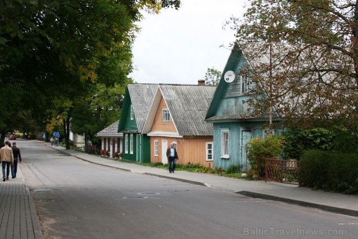 Ja sanāk laiks, ieteicams doties uz tūristu iecienīto Traķu pilsētu, kas atrodas 28 km no Viļņas. Vecpilsētā ir īpaša ar koka arhitektūru. 67241