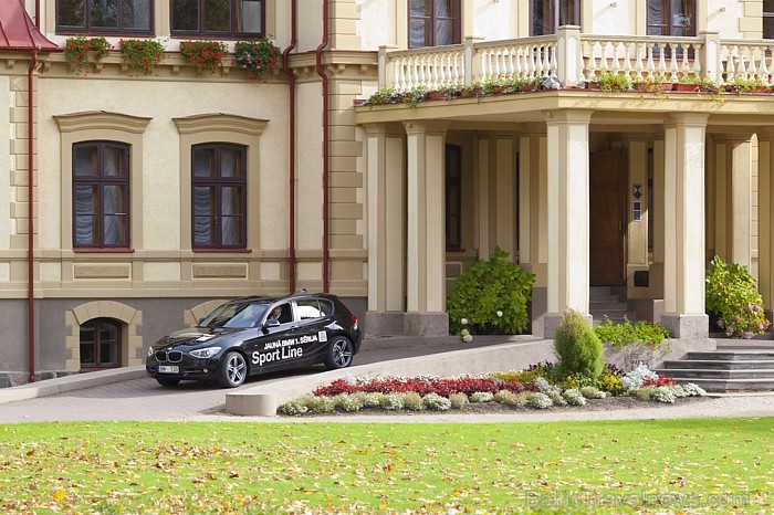 Travelnews.lv testē jauno BMW 120d Sport Line, apciemojot Vidzemes lepnumu Dikļu pili (www.diklupils.lv). Foto: Ingus Evertovskis Travelnews.lv testē jauno BMW 120d Sport Line, apciemojot Vidzemes lepnumu Dikļu pili (www.diklupils.lv). Foto: Ingus Evertovskis 67526