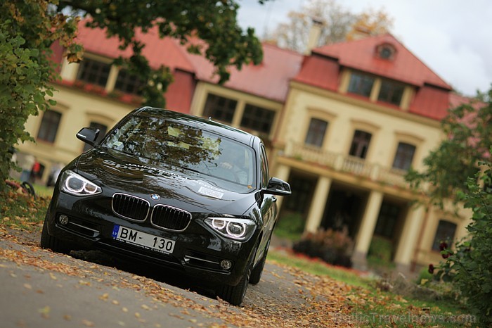 Travelnews.lv testē jauno BMW 120d Sport Line, apciemojot Vidzemes lepnumu Dikļu pili (www.diklupils.lv). Foto: Ingus Evertovskis Travelnews.lv testē jauno BMW 120d Sport Line, apciemojot Vidzemes lepnumu Dikļu pili (www.diklupils.lv). Foto: Ingus Evertovskis 67535