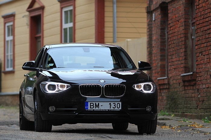 Travelnews.lv testē jauno BMW 120d Sport Line, apciemojot Limbažus. Foto: Ingus Evertovskis (www.fotoprojekts.lv) Travelnews.lv testē jauno BMW 120d Sport Line, apciemojot Limbažus. Foto: Ingus Evertovskis (www.fotoprojekts.lv) 67539