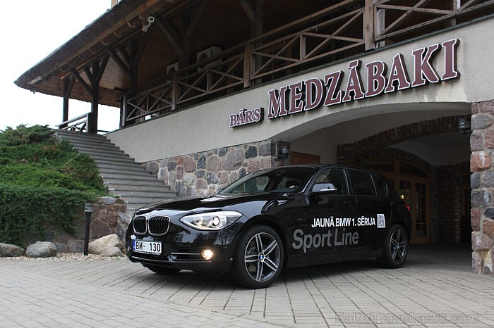 Travelnews.lv testē jauno BMW 120d Sport Line, apciemojot viesu namu Medzābaki (www.medzabaki.lv), kas atrodas no Rīgas īsi pirms Saulkrastiem. Foto: Travelnews.lv testē jauno BMW 120d Sport Line, apciemojot viesu namu Medzābaki (www.medzabaki.lv), kas atrodas no Rīgas īsi pirms Saulkrastiem. Foto: 67543