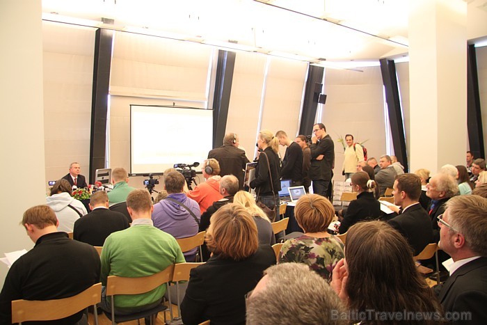Ventspils paziņo preses konferencē 12.10.2011, kas notika viesnīcā Bergs, par jaunas valūtas apriti - Venti. Vairāk informācijas - www.Visitventspils. Ventspils paziņo preses konferencē 12.10.2011, kas notika viesnīcā Bergs, par jaunas valūtas apriti - Venti. Vairāk informācijas - www.Visitventspils. 67847