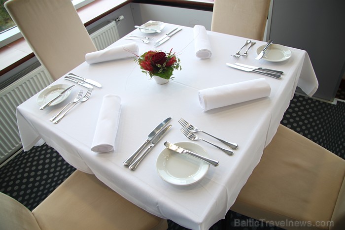 Islande Hotel 13.10.2011 prezentē jauno DINAMO ēdienkarti kopā ar hokeja komandu - www.islandehotel.lv Islande Hotel 13.10.2011 prezentē jauno DINAMO ēdienkarti kopā ar hokeja komandu - www.islandehotel.lv 67894