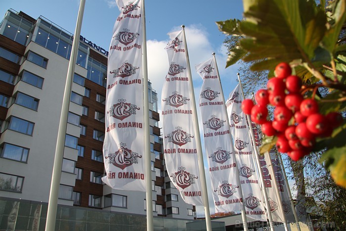 Islande Hotel 13.10.2011 prezentē jauno DINAMO ēdienkarti kopā ar hokeja komandu - www.islandehotel.lv Islande Hotel 13.10.2011 prezentē jauno DINAMO ēdienkarti kopā ar hokeja komandu - www.islandehotel.lv 67915