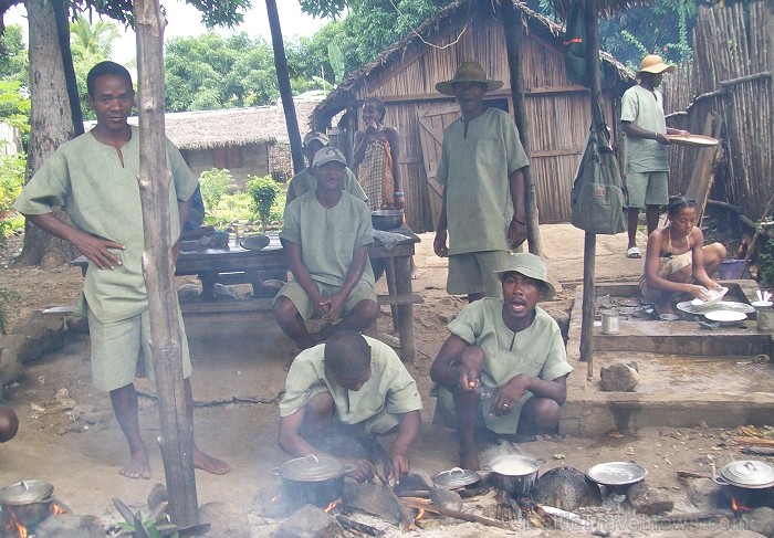 Balvas «Gada cilvēks tūrismā 2010» ieguvēja Gaida Matisone (avīzes Telegraf žurnāliste) apceļo noslēpumaino Madagaskaru Foto: Gaida Matisone Balvas «Gada cilvēks tūrismā 2010» ieguvēja Gaida Matisone (avīzes Telegraf žurnāliste) apceļo noslēpumaino Madagaskaru Foto: Gaida Matisone 68195