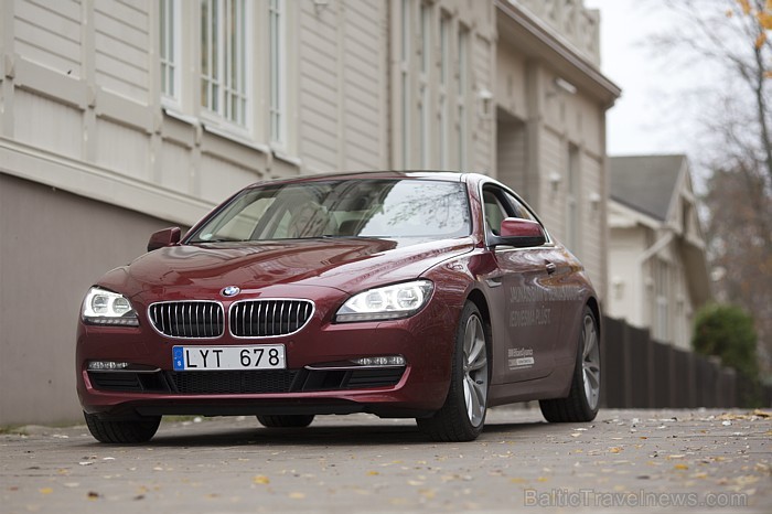 BMW 640d Coupe ir paredzēts galvenokārt divu cilvēku ceļošanai, jo 4 cilvēkiem būs patīkams tikai īss ceļa posms. Foto: Ingus Evertovskis (Fotoprojekt BMW 640d Coupe ir paredzēts galvenokārt divu cilvēku ceļošanai, jo 4 cilvēkiem būs patīkams tikai īss ceļa posms. Foto: Ingus Evertovskis (Fotoprojekt 68717