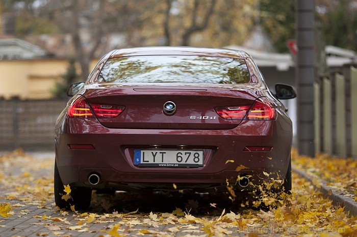 BalticTravelnews.com direktors Aivars Mackevičs testē jauno luksus klases automobili BMW 640d Coupe. Foto: Ingus Evertovskis BalticTravelnews.com direktors Aivars Mackevičs testē jauno luksus klases automobili BMW 640d Coupe. Foto: Ingus Evertovskis 68730