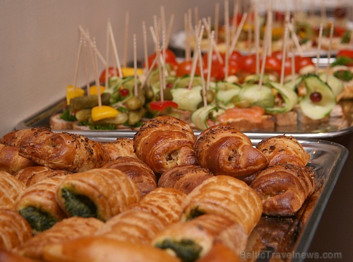 4.11.2011 triju zvaigžņu viesnīca Best Western Hotel Māra (www.hotelmara.lv), kas atrodas starptautiskās lidostas Rīga tuvumā svin 15 gadu jubileju 4.11.2011 triju zvaigžņu viesnīca Best Western Hotel Māra (www.hotelmara.lv), kas atrodas starptautiskās lidostas Rīga tuvumā svin 15 gadu jubileju 68797