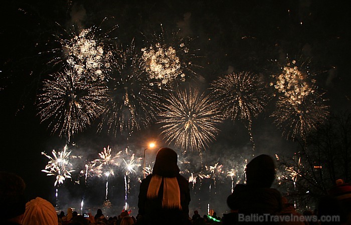 18. novembra salūts Rīgā par godu Latvijas Republikas proklamēšanas dienas 93 gadadienai - Fb.com/Travelnews.lv 18. novembra salūts Rīgā par godu Latvijas Republikas proklamēšanas dienas 93 gadadienai - Fb.com/Travelnews.lv 69319