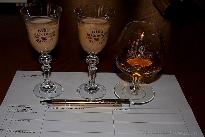 AS Latvijas balzams prezentē jauno krējuma liķieri Šarlote un brendiju Bonaparte Cinnamon - www.lb.lv AS Latvijas balzams prezentē jauno krējuma liķieri Šarlote un brendiju Bonaparte Cinnamon - www.lb.lv 72927