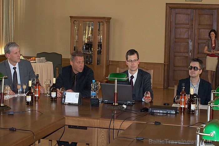 AS Latvijas balzams prezentē jauno krējuma liķieri Šarlote un brendiju Bonaparte Cinnamon - www.lb.lv AS Latvijas balzams prezentē jauno krējuma liķieri Šarlote un brendiju Bonaparte Cinnamon - www.lb.lv 72934