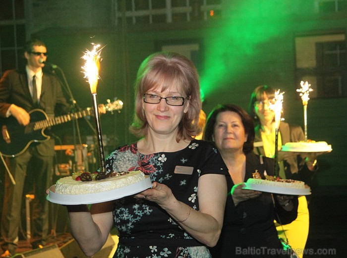 Latvijas lielākā ceļojuma aģentūra «Latvia tours» (www.latviatours.lv) Latvijas dzelzceļa vēstures muzejā svin 20 gadu jubileju Latvijas lielākā ceļojuma aģentūra «Latvia tours» (www.latviatours.lv) Latvijas dzelzceļa vēstures muzejā svin 20 gadu jubileju 73400