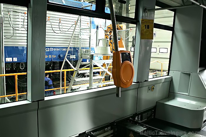 Travelnews.lv redakcija iepazīst Jaunos Škodas tramvajus pirms to izbraucieniem Rīgā www.skoda.cz Travelnews.lv redakcija iepazīst Jaunos Škodas tramvajus pirms to izbraucieniem Rīgā www.skoda.cz 73535