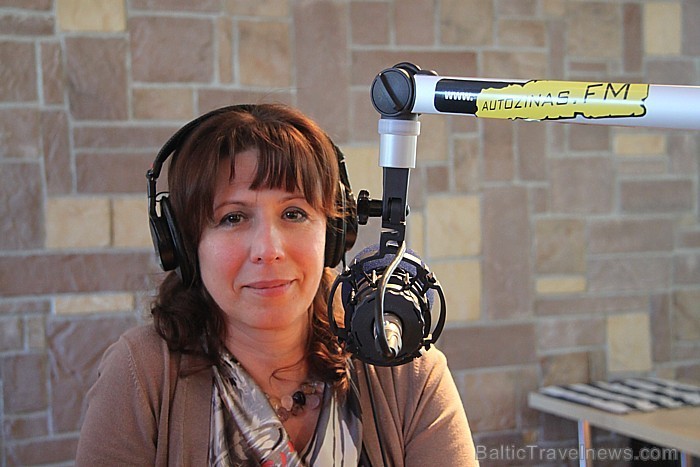 Travelnews.lv sadarbības partneris - Rīgas restorāna Kaļķu vārti (www.kalkuvarti.lv) vadītāja Sandra Sirmace radio raidījumā «Ceļasoma» Travelnews.lv sadarbības partneris - Rīgas restorāna Kaļķu vārti (www.kalkuvarti.lv) vadītāja Sandra Sirmace radio raidījumā «Ceļasoma» 73612