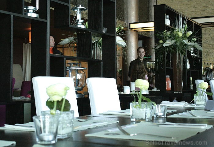 Restorāns Cotton atklāj mākslinieces Karinē Paronjanc personālizstādi (12.04.2012) www.cottonrestaurant.lv Restorāns Cotton atklāj mākslinieces Karinē Paronjanc personālizstādi (12.04.2012) www.cottonrestaurant.lv 73759