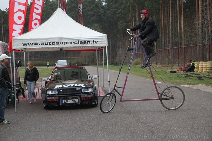 Latvijas Dragreisa Čempionāta 1.posms 2012, «Discomania Drag Meeting 2012», kas notika 22.04.2012 Biķerniekos - www.forsaza.lv Latvijas Dragreisa Čempionāta 1.posms 2012, «Discomania Drag Meeting 2012», kas notika 22.04.2012 Biķerniekos - www.forsaza.lv 73990