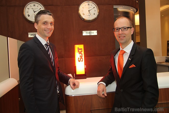 Viesnīcas Radisson Blu Latvija tirdzniecības un mārketinga direktors Valdis Portnajs un autonoma Sixt vadītājs Baltijas valstīs Arnis Jaudzems Viesnīcas Radisson Blu Latvija tirdzniecības un mārketinga direktors Valdis Portnajs un autonoma Sixt vadītājs Baltijas valstīs Arnis Jaudzems 74193
