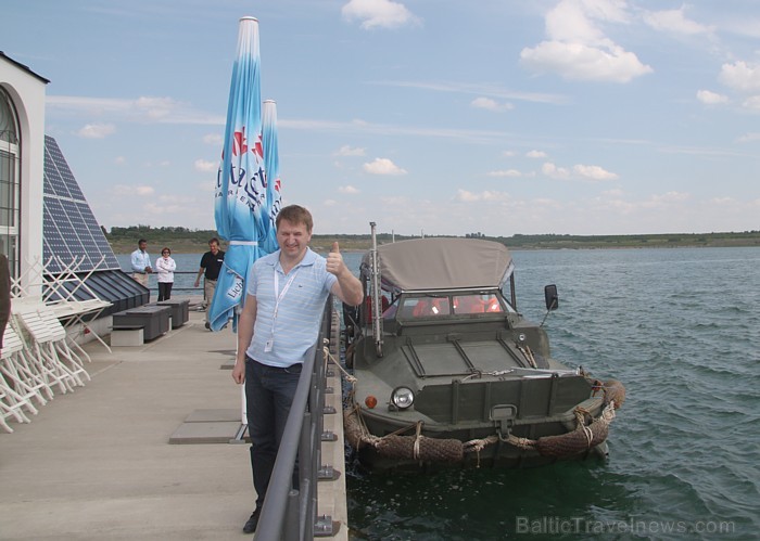 Piedzīvojumu ceļojums ar militāro amfībiju DUKW 353 pa Leipcigas apkārtnes ezeriem un sauszemi - www.amphibientour.de Piedzīvojumu ceļojums ar militāro amfībiju DUKW 353 pa Leipcigas apkārtnes ezeriem un sauszemi - www.amphibientour.de 75485