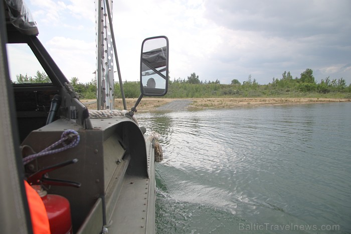 Piedzīvojumu ceļojums ar militāro amfībiju DUKW 353 pa Leipcigas apkārtnes ezeriem un sauszemi - www.amphibientour.de Piedzīvojumu ceļojums ar militāro amfībiju DUKW 353 pa Leipcigas apkārtnes ezeriem un sauszemi - www.amphibientour.de 75490