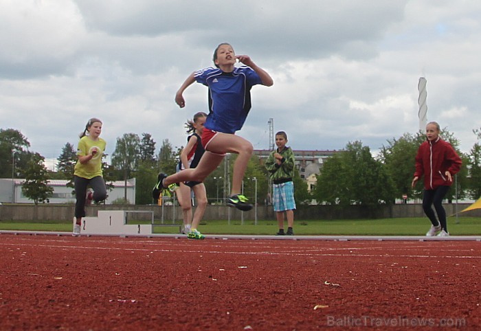 Ogres novada sporta centra atklātās sacensības vieglatlētikā - vairāk informācijas par Ogri - www.latvijascentrs.lv Ogres novada sporta centra atklātās sacensības vieglatlētikā - vairāk informācijas par Ogri - www.latvijascentrs.lv 75917