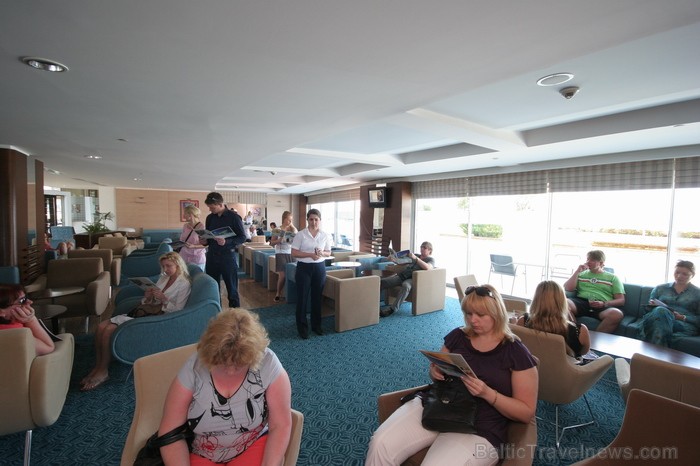 CONCORDE DE LUXE RESORT (ANTALYA) – info tūres dalībnieki cītīgi pēta viesnīcas katalogus. www.goadventure.lv CONCORDE DE LUXE RESORT (ANTALYA) – info tūres dalībnieki cītīgi pēta viesnīcas katalogus. www.goadventure.lv 76078