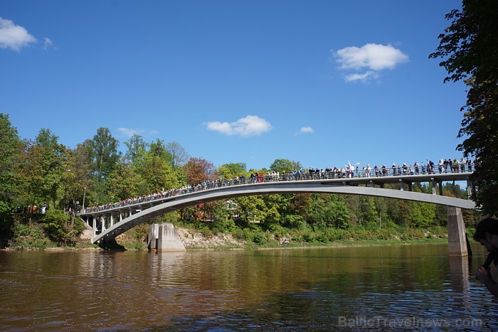 19.05.2012 ar Līkā tilta regati, uz kuru aicināja Ogres un Ikšķiles tūrisma attīstības aģentūra, tika atklāta jaunā tūrisma sezona. www.latvijascentrs 19.05.2012 ar Līkā tilta regati, uz kuru aicināja Ogres un Ikšķiles tūrisma attīstības aģentūra, tika atklāta jaunā tūrisma sezona. www.latvijascentrs 76094