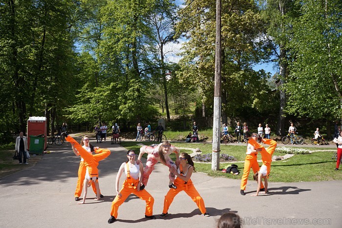 19.05.2012 ar Līkā tilta regati, uz kuru aicināja Ogres un Ikšķiles tūrisma attīstības aģentūra, tika atklāta jaunā tūrisma sezona. www.latvijascentrs 19.05.2012 ar Līkā tilta regati, uz kuru aicināja Ogres un Ikšķiles tūrisma attīstības aģentūra, tika atklāta jaunā tūrisma sezona. www.latvijascentrs 76106