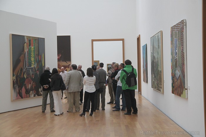 Tēlotājmākslas muzejs (Museum der bildenden Künste), kas ir dibināts 1837.gadā. Apkopo 2.700 gleznas, 750 skulptūras un 55.000 zīmējumus - www.mdbk.de Tēlotājmākslas muzejs (Museum der bildenden Künste), kas ir dibināts 1837.gadā. Apkopo 2.700 gleznas, 750 skulptūras un 55.000 zīmējumus - www.mdbk.de 76472