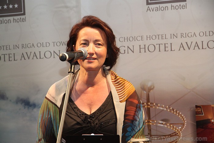 Rīgas četru zvaigžņu viesnīca «Avalon Hotel» vadītāja Dace Stežkina pateicas tūristiem un sadarbības partneriem par uzticību Rīgas četru zvaigžņu viesnīca «Avalon Hotel» vadītāja Dace Stežkina pateicas tūristiem un sadarbības partneriem par uzticību 76818