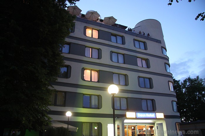 Rīgas viesnīcas Days Hotel restorāna Sunny Melody jumta terase ir iecienīta muzikāla rakstura tikšanās vieta - www.dayshotelriga.com Rīgas viesnīcas Days Hotel restorāna Sunny Melody jumta terase ir iecienīta muzikāla rakstura tikšanās vieta - www.dayshotelriga.com 77162