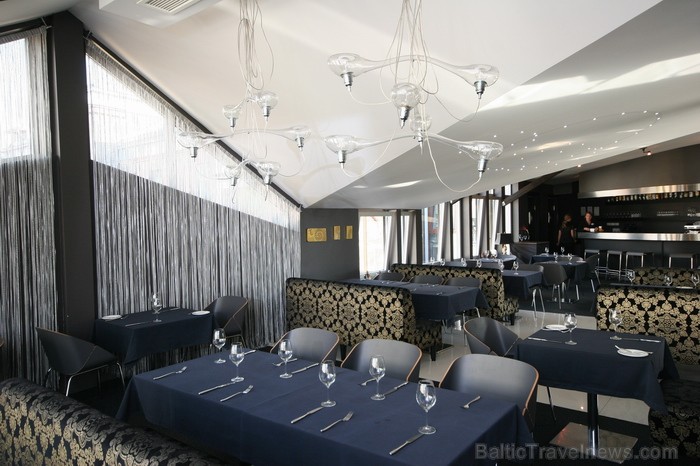 Mājīga un vēsturiska iekšpagalma ieskauts uz viesnīcas jumta atrodams gardēžu restorāns Gourmand - www.elizabetehotel.lv Foto: Mārtiņš Strubergs (www. Mājīga un vēsturiska iekšpagalma ieskauts uz viesnīcas jumta atrodams gardēžu restorāns Gourmand - www.elizabetehotel.lv Foto: Mārtiņš Strubergs (www. 77272