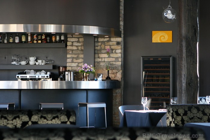 Mājīga un vēsturiska iekšpagalma ieskauts uz viesnīcas jumta atrodams gardēžu restorāns Gourmand - www.elizabetehotel.lv Foto: Mārtiņš Strubergs (www. Mājīga un vēsturiska iekšpagalma ieskauts uz viesnīcas jumta atrodams gardēžu restorāns Gourmand - www.elizabetehotel.lv Foto: Mārtiņš Strubergs (www. 77274