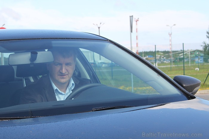 BalticTravelnews.com direktors Aivars Mackevičs 20.06.2012 ar autonomas Sixt Latvija (www.sixt.lv) auto devās biznesa ceļojumā uz Vāciju cauri Polijai BalticTravelnews.com direktors Aivars Mackevičs 20.06.2012 ar autonomas Sixt Latvija (www.sixt.lv) auto devās biznesa ceļojumā uz Vāciju cauri Polijai 78075