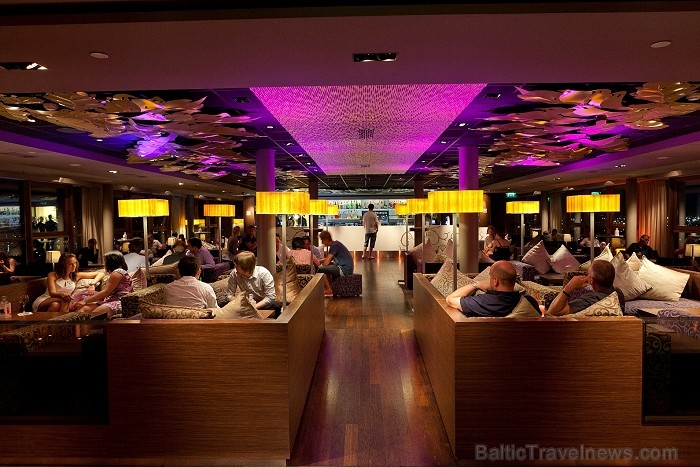 Viesnīcas Radisson Blu Hotel Latvija bārs Skyline saņēma portāla TripAdvisor izcilības sertifikātu Viesnīcas Radisson Blu Hotel Latvija bārs Skyline saņēma portāla TripAdvisor izcilības sertifikātu 78325