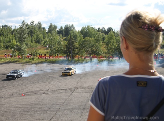 Latvijas drifta sacīkstes norisinājās 14.07.2012 Daugavpils kartadromā «Blāzma» Foto sponsors: Daugavpils 3 zvaigžņu viesnīca Park Hotel Latgola - www Latvijas drifta sacīkstes norisinājās 14.07.2012 Daugavpils kartadromā «Blāzma» Foto sponsors: Daugavpils 3 zvaigžņu viesnīca Park Hotel Latgola - www 78811