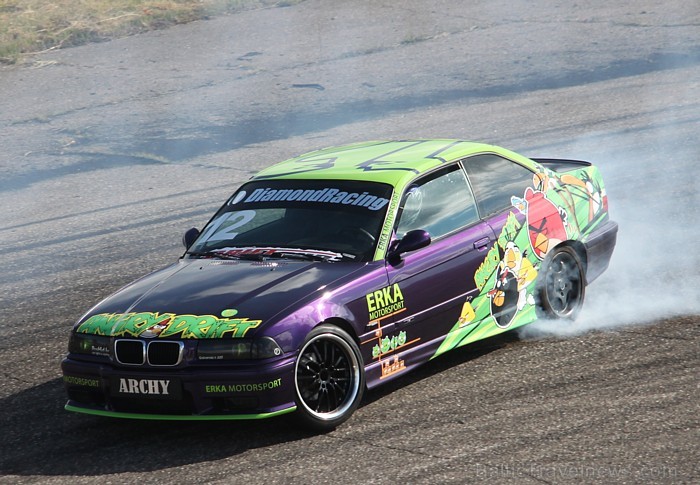Latvijas drifta sacīkstes norisinājās 14.07.2012 Daugavpils kartadromā «Blāzma» Foto sponsors: Daugavpils 3 zvaigžņu viesnīca Park Hotel Latgola - www Latvijas drifta sacīkstes norisinājās 14.07.2012 Daugavpils kartadromā «Blāzma» Foto sponsors: Daugavpils 3 zvaigžņu viesnīca Park Hotel Latgola - www 78812