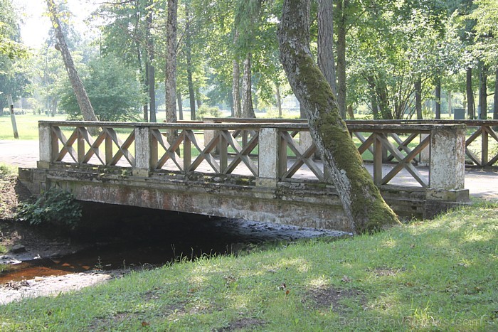 Ķemeru sanatorijas parks prasās pēc labiekārtojuma 80067