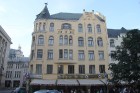 Pēc rekonstrukcijas Vecrīgas sirdī atveras restorāns «Melnā kaķa mājas»