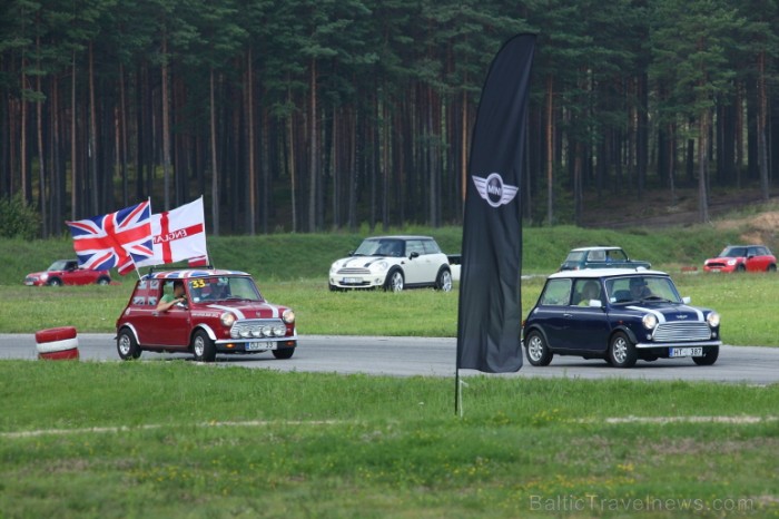 Izaicinājuma sacensībās Baltic Mini Challenge 2012 iekaro skatītāju sirdis, 04.08.2012 Foto: Juris Ķilkuts www.fotoatelje.lv Izaicinājuma sacensībās Baltic Mini Challenge 2012 iekaro skatītāju sirdis, 04.08.2012 Foto: Juris Ķilkuts www.fotoatelje.lv 80211
